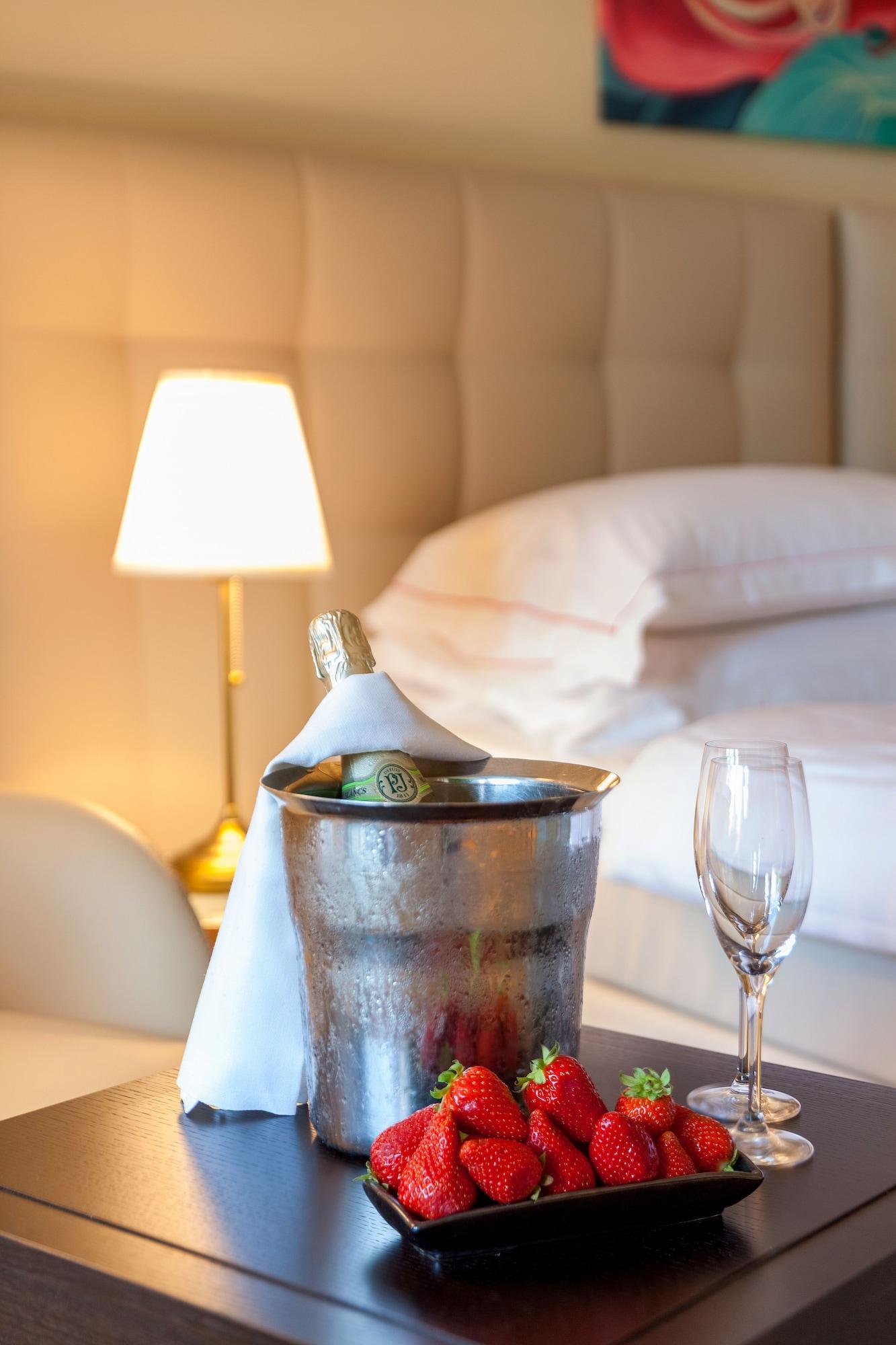Suitenhotel Parco Paradiso Εξωτερικό φωτογραφία